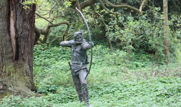 Robin Hood Statue in Sherwood Forest